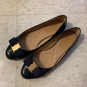 Salvatore ferragamo flats 7.5B